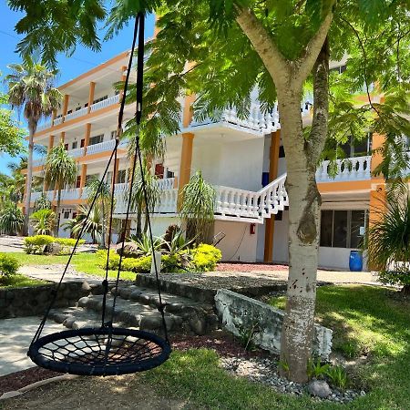 Hotel De Alba Монте-Гордо Экстерьер фото